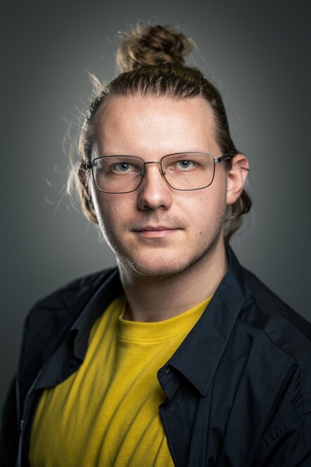 Portrait Lars Müller farbe